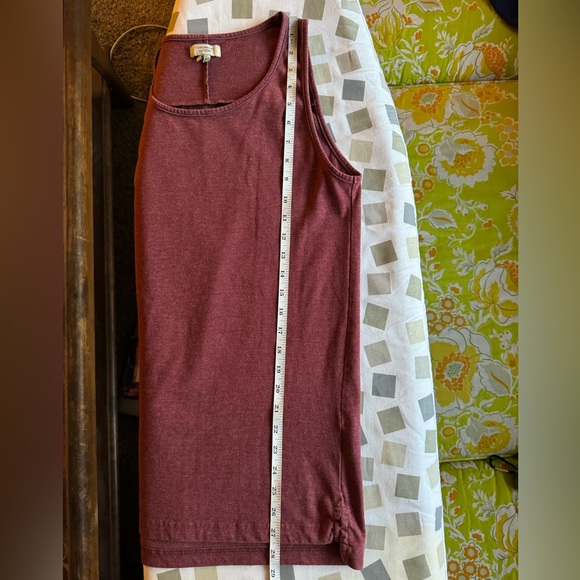 Men’s Brick Red Tomorrows Laundry Tank Top Size Medium - Picture 6 of 6